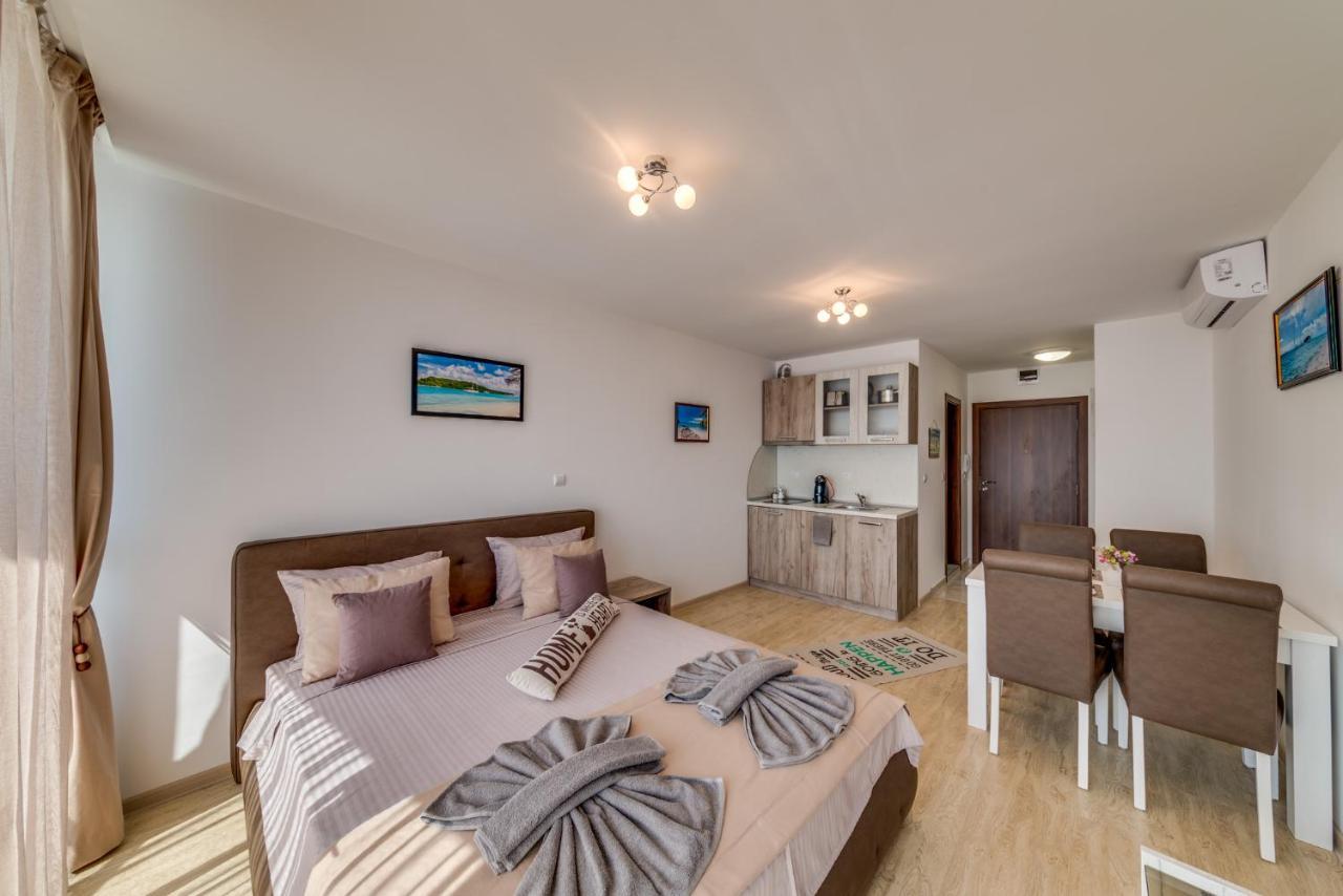 Apartcomplex Golden Bay Ravda Exteriör bild
