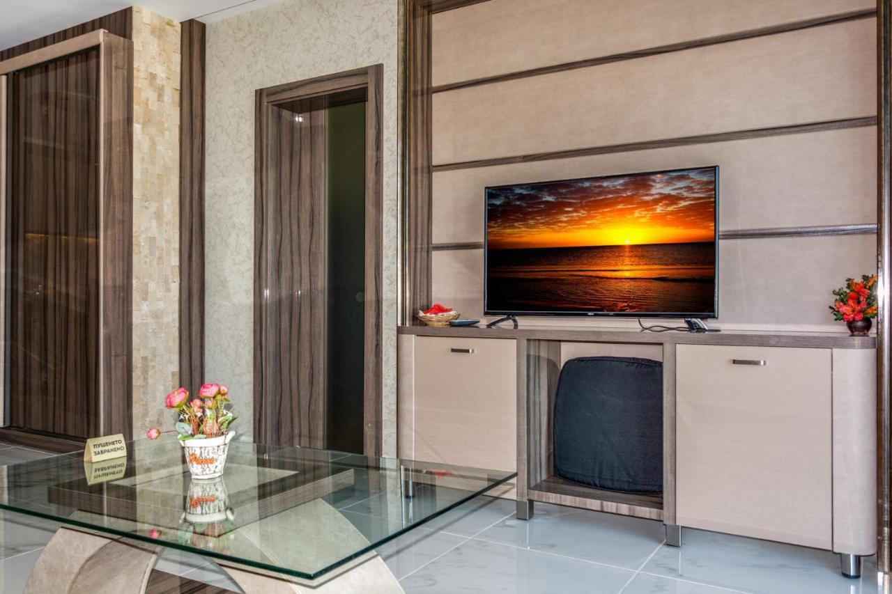 Apartcomplex Golden Bay Ravda Exteriör bild