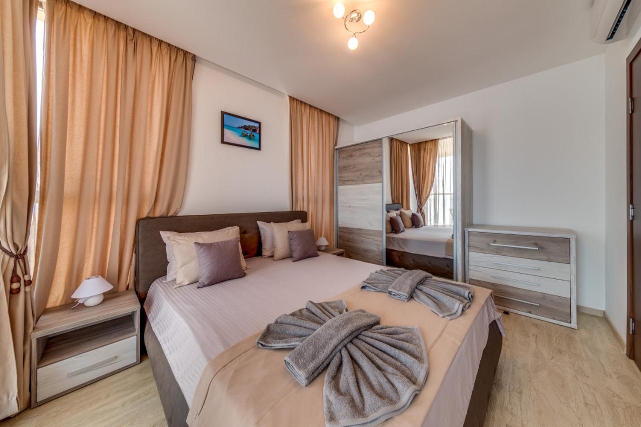 Apartcomplex Golden Bay Ravda Exteriör bild