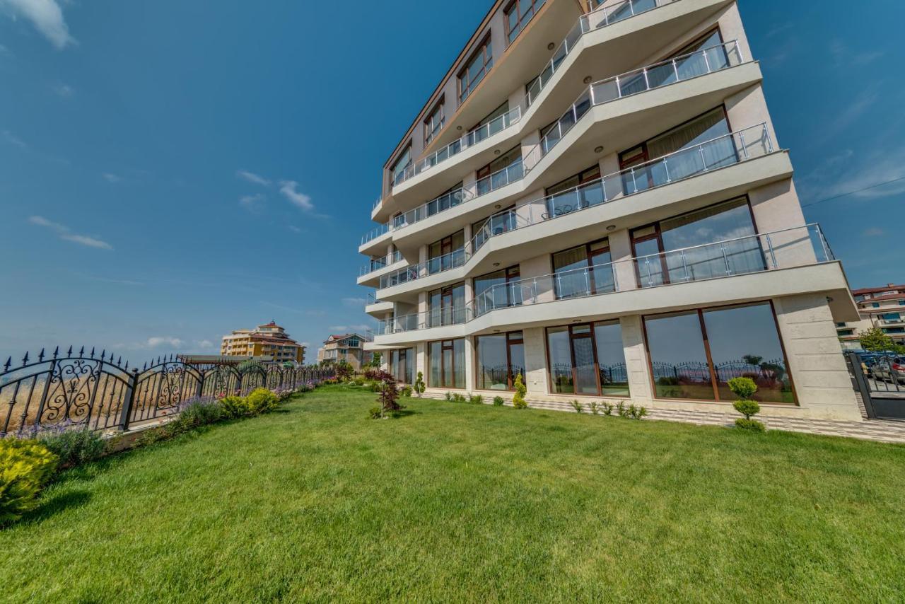 Apartcomplex Golden Bay Ravda Exteriör bild