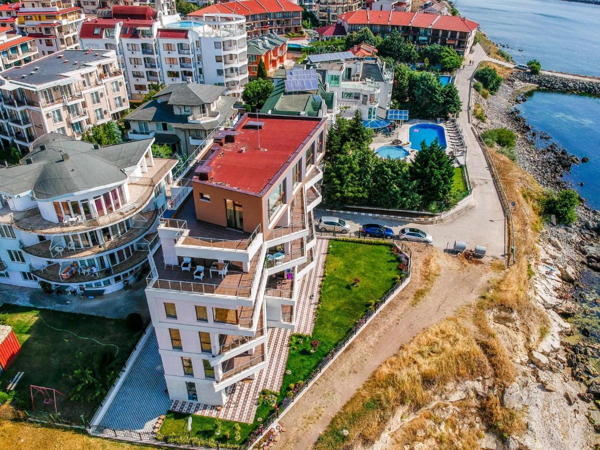 Apartcomplex Golden Bay Ravda Exteriör bild
