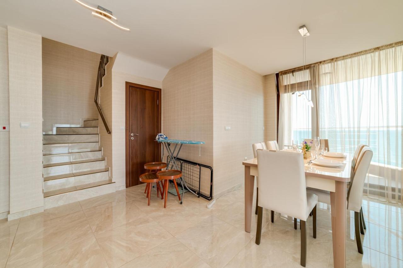 Apartcomplex Golden Bay Ravda Exteriör bild