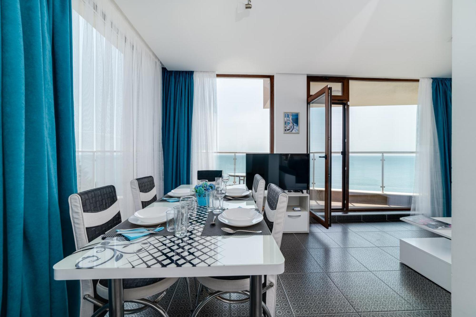 Apartcomplex Golden Bay Ravda Exteriör bild