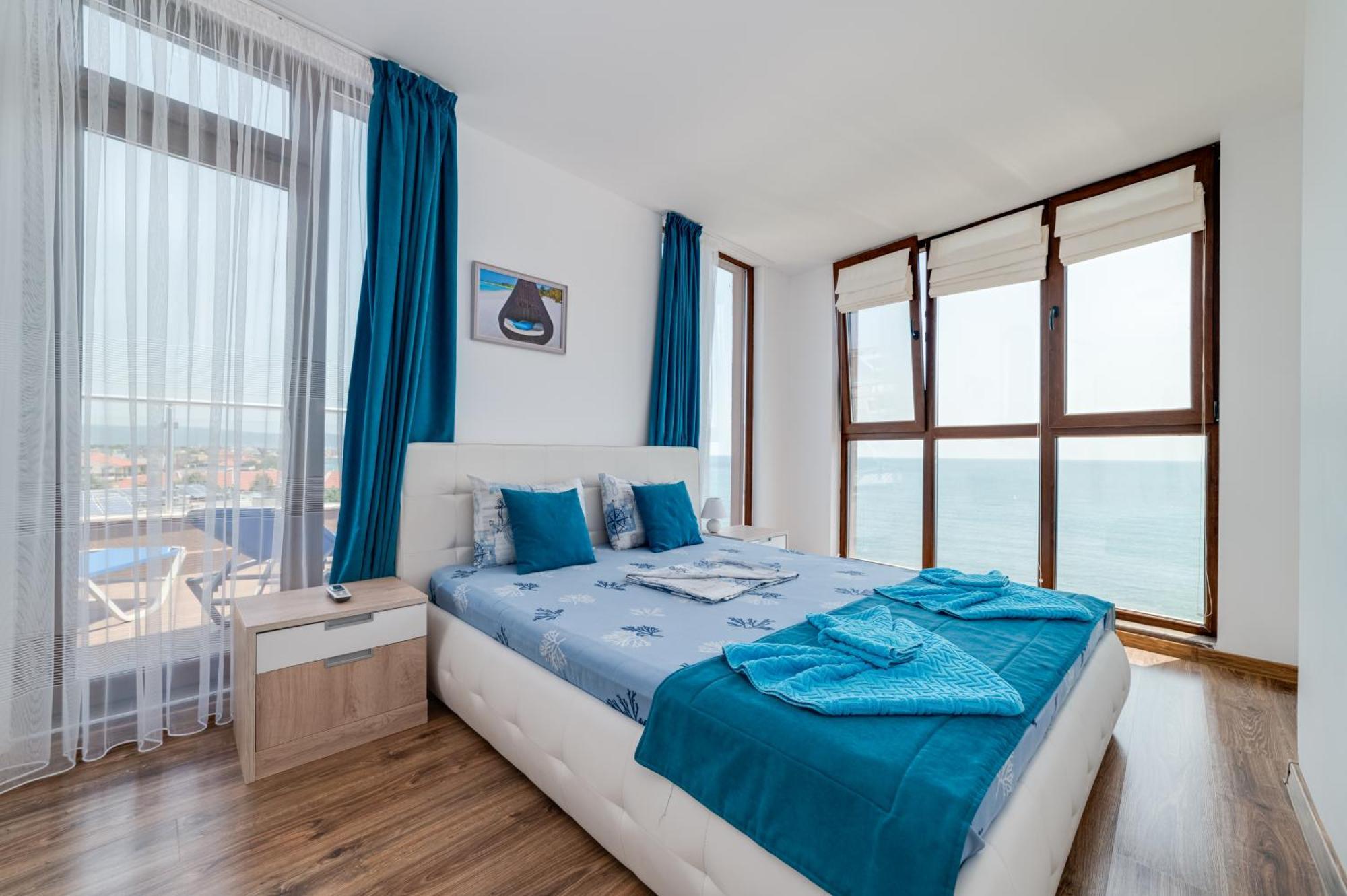 Apartcomplex Golden Bay Ravda Exteriör bild