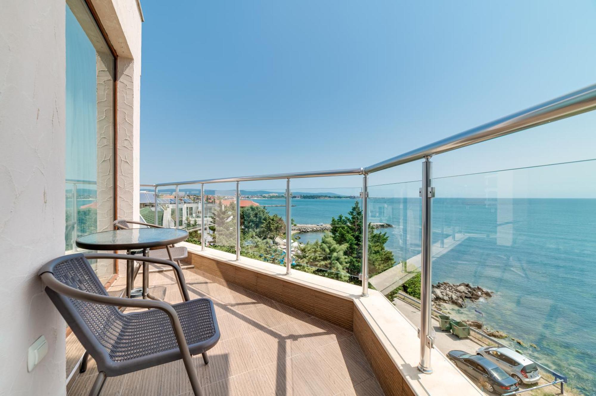 Apartcomplex Golden Bay Ravda Exteriör bild